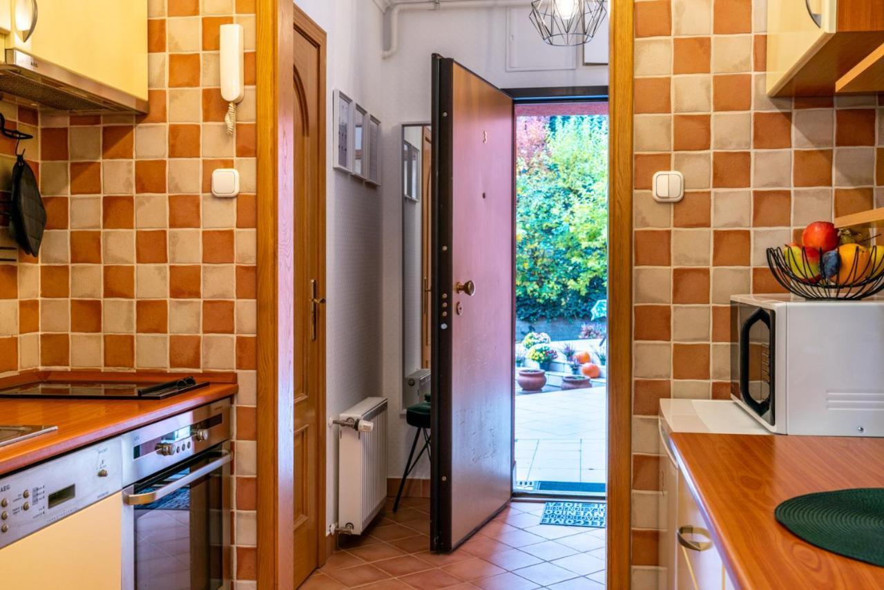 Romantic Studio Secret Garden Budapest Exterior foto